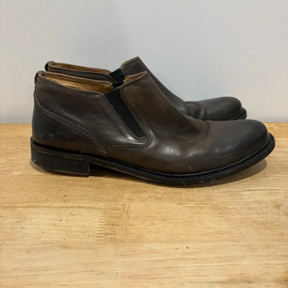 John Varvatos Brown Leather Low Chelsea Boots Pull On Men's Size 8.5 Made Italy